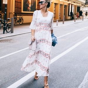 LONG FLORAL MAXI DRESS WITH 3/4 BELL SLEEVES